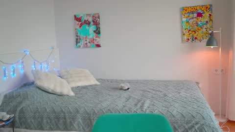 Snapshot of ewelynscott chatting on October 15, 6:57 am ewelynscott online show from October 15, 6:57 am