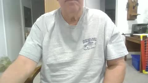 Snapshot of excitacbleguy9 chatting on November 10, 2:05 pm was excitablyguy hacked online show from November 10, 2:05 pm