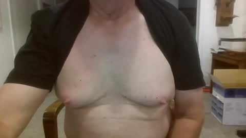 Snapshot of excitacbleguy9 chatting on July 14, 1:28 pm was excitablyguy hacked online show from July 14, 1:28 pm