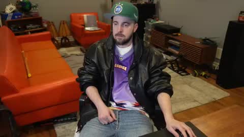 Snapshot of exjockstud chatting on September 29, 2:16 am exjockstud online show from September 29, 2:16 am