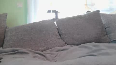 mi insta maddin 5011 online show from November 23, 8:25 am