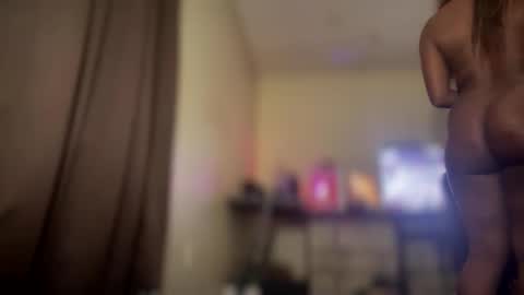 Snapshot of exoticaqua chatting on November 3, 8:15 am exoticaqua online show from November 3, 8:15 am