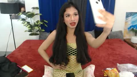 Snapshot of exoticayarah chatting on May 3, 8:20 am exoticayarah online show from May 3, 8:20 am
