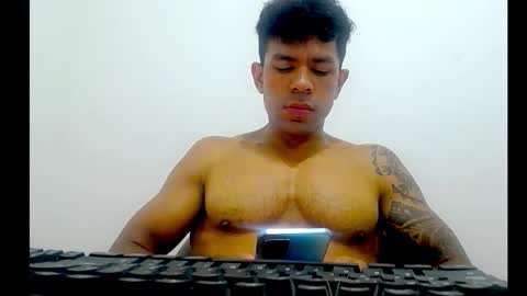 exoticboybigdick online show from January 12, 7:52 pm