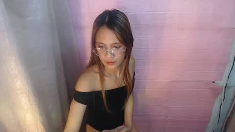 Snapshot of expenseve_kendy chatting on October 7, 5:32 pm veronica online show from October 7, 5:32 pm