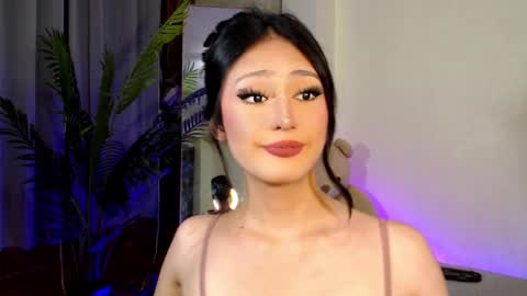 Snapshot of expensive_candyx chatting on December 10, 3:12 pm Candy  online show from December 10, 3:12 pm