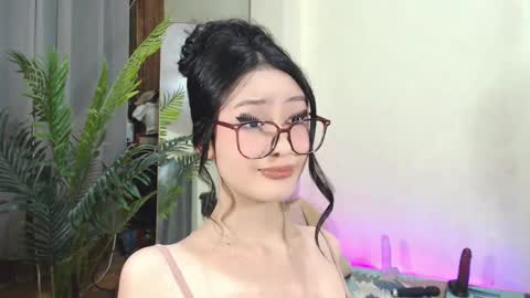 Snapshot of expensive_candyx chatting on March 4, 3:15 pm Candy  online show from March 4, 3:15 pm