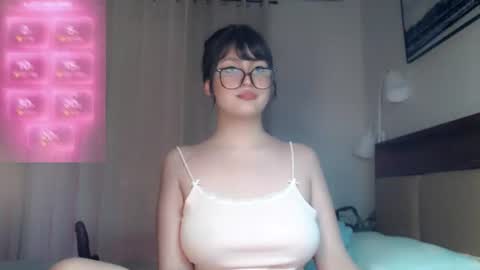 Snapshot of expensive_candyx chatting on July 14, 3:40 pm Candy online show from July 14, 3:40 pm
