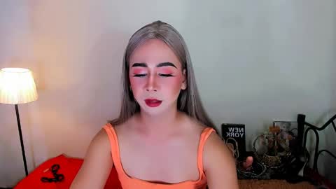 expensive_elise online show from March 28, 2:16 pm