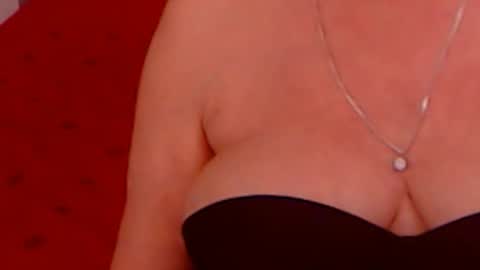 Alana online show from December 18, 2:32 am