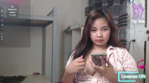 Snapshot of expnsivelj chatting on April 1, 4:04 pm expnsivelj online show from April 1, 4:04 pm