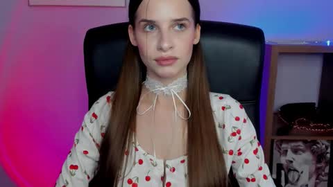 Maya online show from November 12, 7:53 am