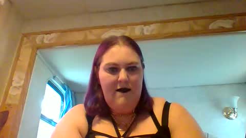 Snapshot of extremely_naughty69 chatting on May 26, 9:11 pm ExSquirtle online show from May 26, 9:11 pm