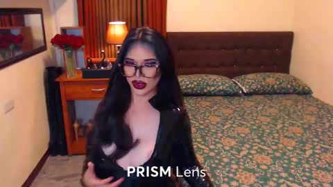 Snapshot of extremelydom chatting on February 1, 8:02 am extremelydom online show from February 1, 8:02 am