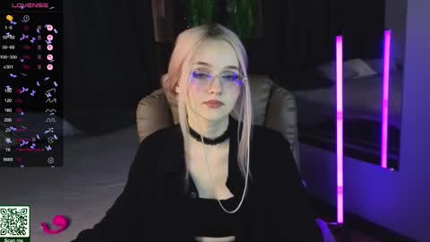 Snapshot of exxxcore_ chatting on October 23, 10:58 am exxxcore_ online show from October 23, 10:58 am