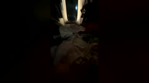 Snapshot of eyes_in_disguise chatting on July 27, 2:07 am eyes_in_disguise online show from July 27, 2:07 am