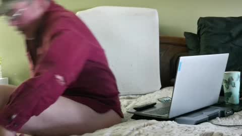 Eyeswideshut63 online show from December 30, 7:00 pm