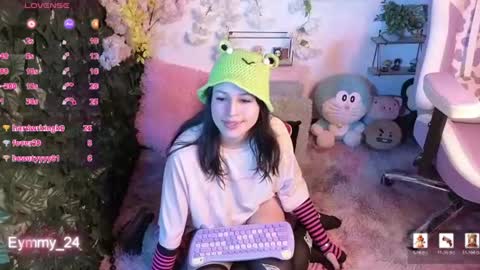 eymmy_24 online show from July 5, 4:19 am