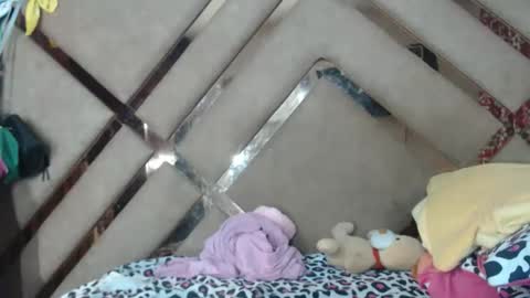 eyshaexotii online show from March 1, 4:25 am