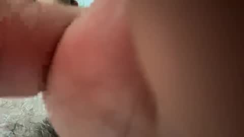 Snapshot of eyyoboobo0 chatting on December 18, 5:19 pm eyyoboobo0 online show from December 18, 5:19 pm