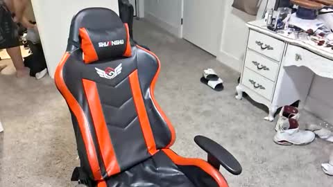 Snapshot of eyyoboobo0 chatting on March 3, 2:56 pm eyyoboobo0 online show from March 3, 2:56 pm