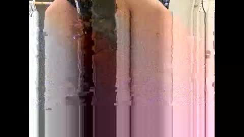 Snapshot of eyyoboobo0 chatting on May 4, 7:32 pm eyyoboobo0 online show from May 4, 7:32 pm