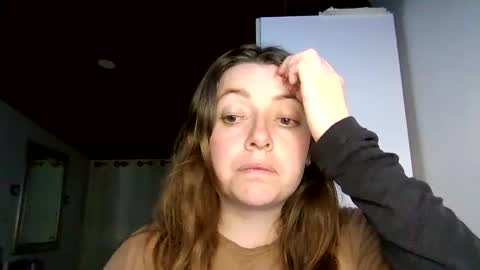 Snapshot of ezlngirl chatting on April 21, 2:37 am Aimee online show from April 21, 2:37 am
