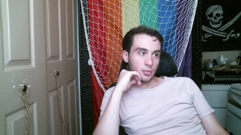 Snapshot of ezra_naamah chatting on April 22, 6:20 pm Ezra Naamah online show from April 22, 6:20 pm
