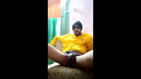 Snapshot of ezz_3zoo1 chatting on April 15, 1:34 am weza online show from April 15, 1:34 am