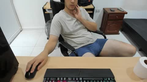 Snapshot of ezzeq chatting on March 15, 3:45 am Ezzeq online show from March 15, 3:45 am