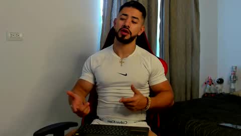 Ezzio Scolaro online show from March 20, 9:19 pm