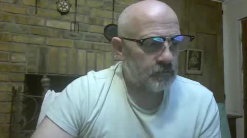 f1zzeek online show from January 9, 9:38 pm