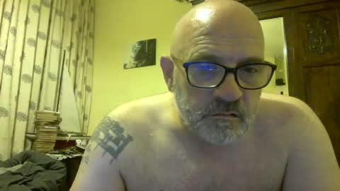 f1zzeek online show from June 19, 10:13 pm
