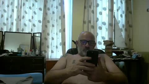 f1zzeek online show from June 26, 6:45 pm