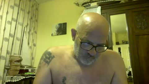 f1zzeek online show from July 3, 8:37 pm