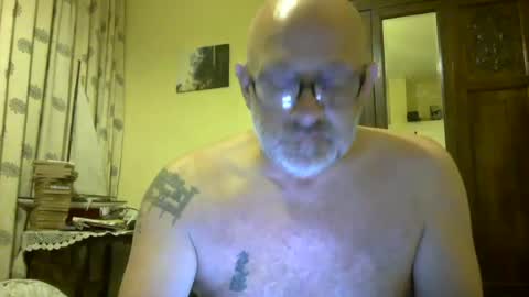 f1zzeek online show from July 13, 9:39 pm