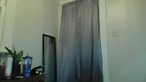 Snapshot of faberini chatting on January 12, 1:21 am FabOmobono online show from January 12, 1:21 am