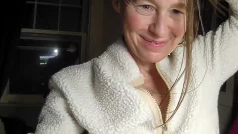 Snapshot of faberini chatting on January 19, 11:00 pm FabOmobono online show from January 19, 11:00 pm