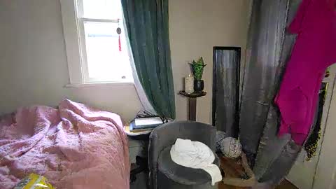 Snapshot of faberini chatting on February 24, 9:09 pm FabOmobono online show from February 24, 9:09 pm