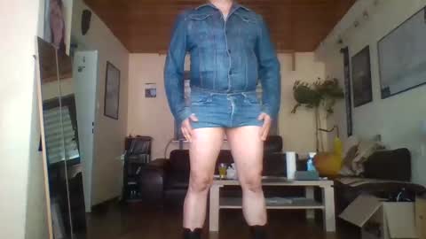 Snapshot of fabian221649 chatting on March 8, 8:00 am fabian221649 online show from March 8, 8:00 am