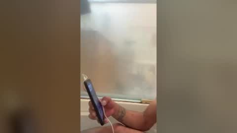Snapshot of fabianalbert731 chatting on August 7, 12:18 pm fabianalbert731 online show from August 7, 12:18 pm