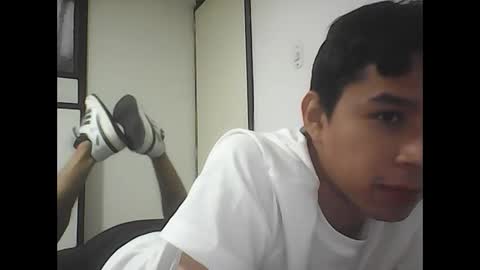 R online show from October 6, 4:59 pm