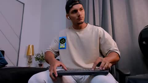 FABIO online show from January 13, 1:55 am