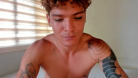 Snapshot of fabrizio_amery chatting on December 1, 7:36 pm - A N D E R online show from December 1, 7:36 pm