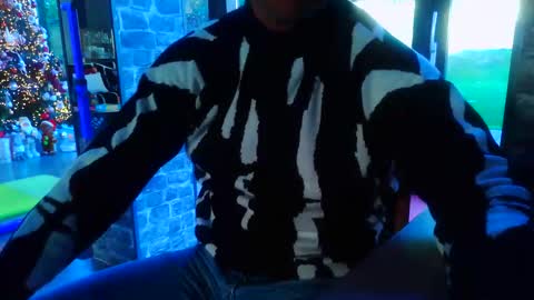 fabxxxl online show from December 15, 1:59 pm