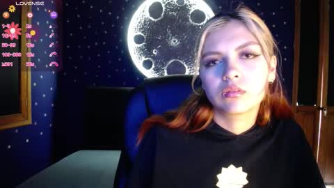 Snapshot of fabzy_fab chatting on February 26, 11:53 am fabzy online show from February 26, 11:53 am