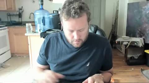 Hungwun online show from November 16, 4:56 pm