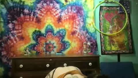 Fae online show from November 17, 7:36 am