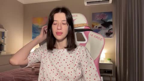 Bloom  online show from October 31, 3:24 pm