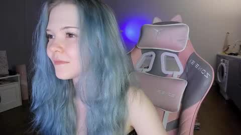 Snapshot of fairy_casey chatting on May 30, 9:01 pm fairy_casey online show from May 30, 9:01 pm